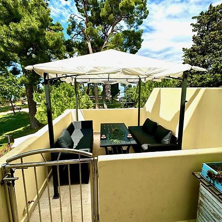 Mirta Deluxe Superior 5 Star Apartment, Your Piece Of Heaven By The Sea & Park, With Sea & Park View Novigrad Istria Kültér fotó